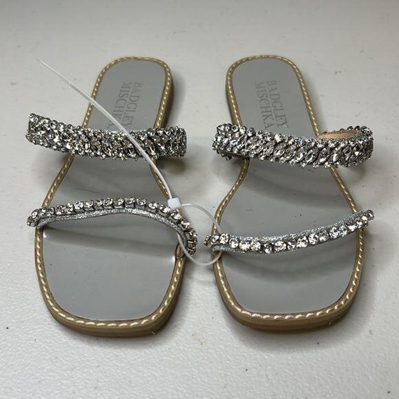 Women’s Badgley Mischka Women's Thina Flat Sandal sz 5 Silver Rhinestone Slide - Picture 3 of 5